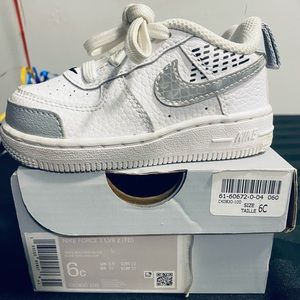 Nike Force 1 Runners